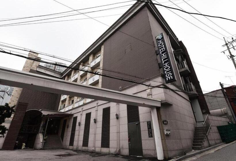 호텔 Hill House