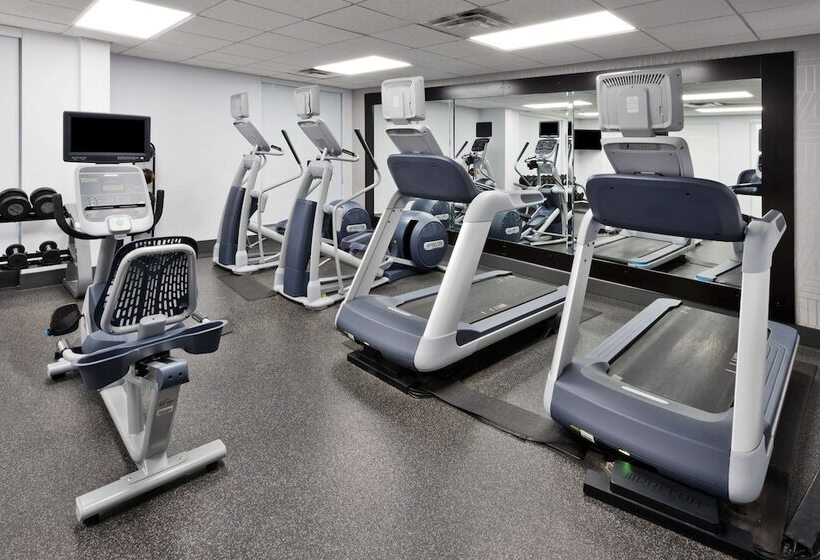 Отель Hilton Garden Inn Birmingham Se/liberty Park