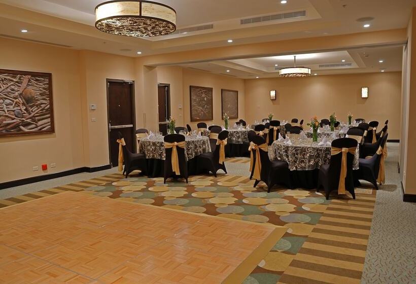 ホテル Hilton Garden Inn Guanacaste Airport