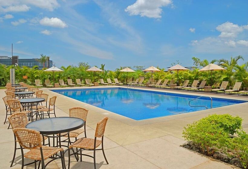 ホテル Hilton Garden Inn Guanacaste Airport