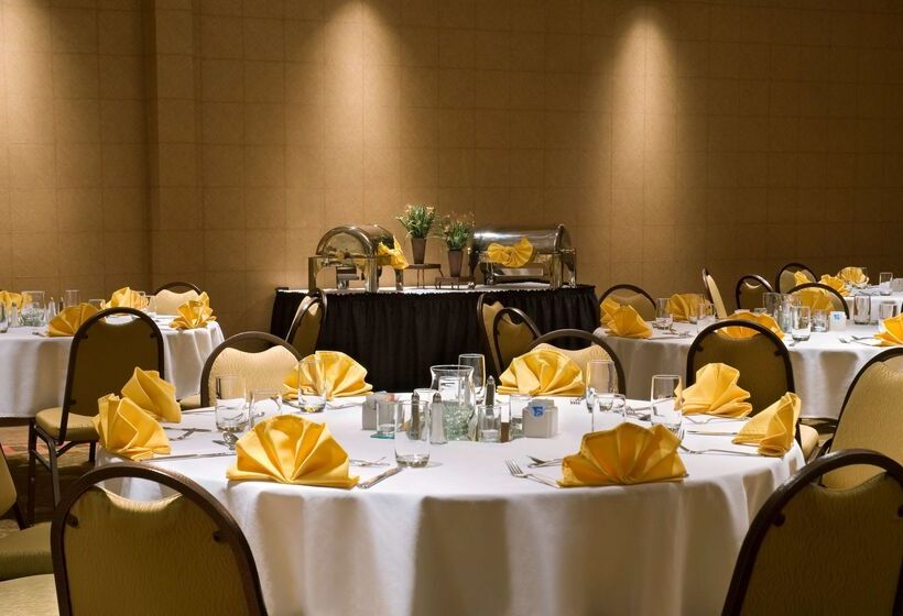 هتل Hilton Garden Inn Phoenix Airport North