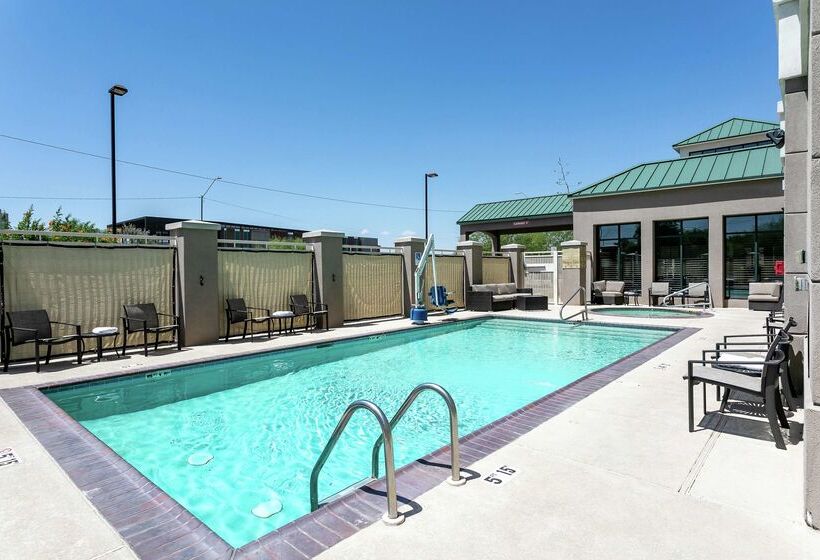 هتل Hilton Garden Inn Phoenix Airport North