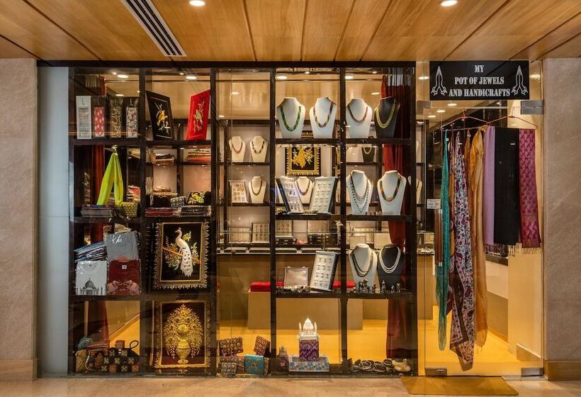 ホテル Holiday Inn Agra Mg Road An Ihg