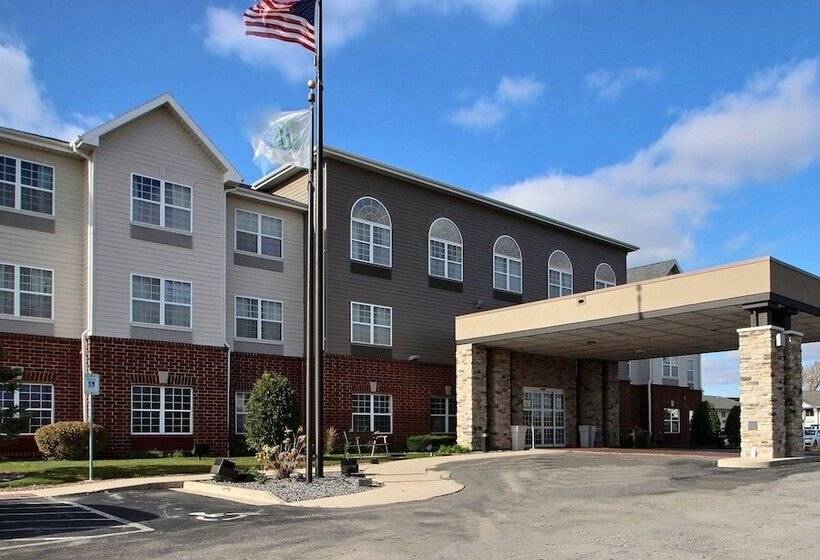 Holiday Inn Express Hotel & Suites Milwaukee Airport, An Ihg
