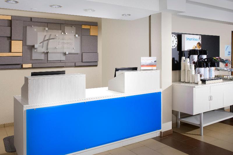 Отель Holiday Inn Express & Suites San Antonio Downtown Market Area, An Ihg