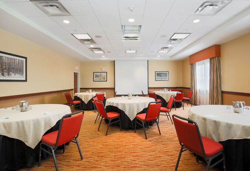 فندق Homewood Suites By Hilton Anchorage