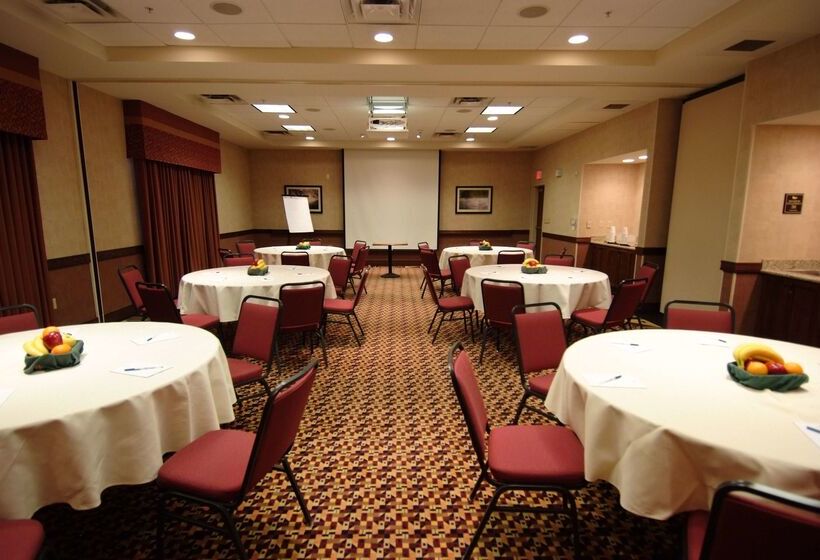 فندق Homewood Suites By Hilton Anchorage