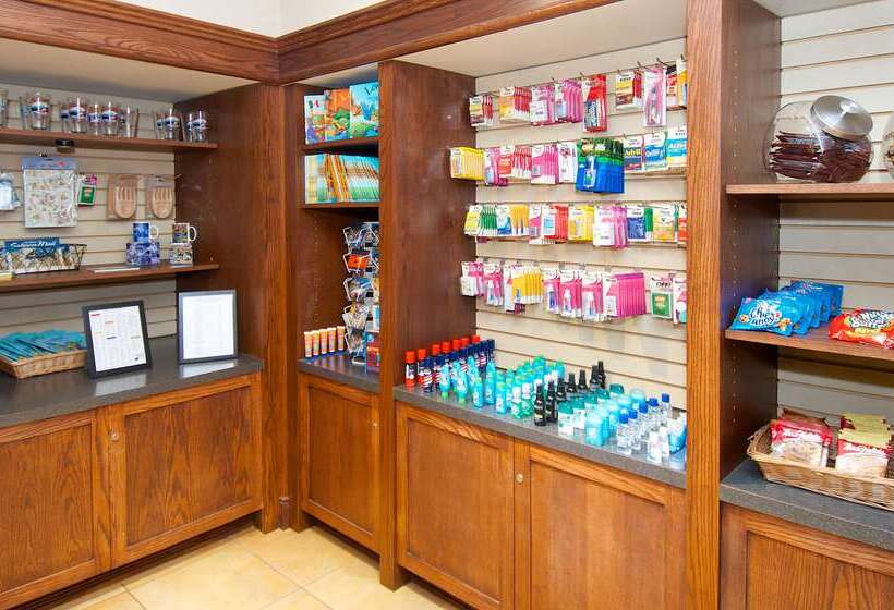 فندق Homewood Suites By Hilton Anchorage