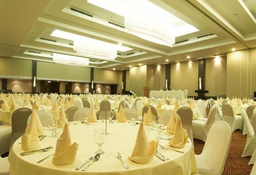 酒店 Horison Ultima Makassar