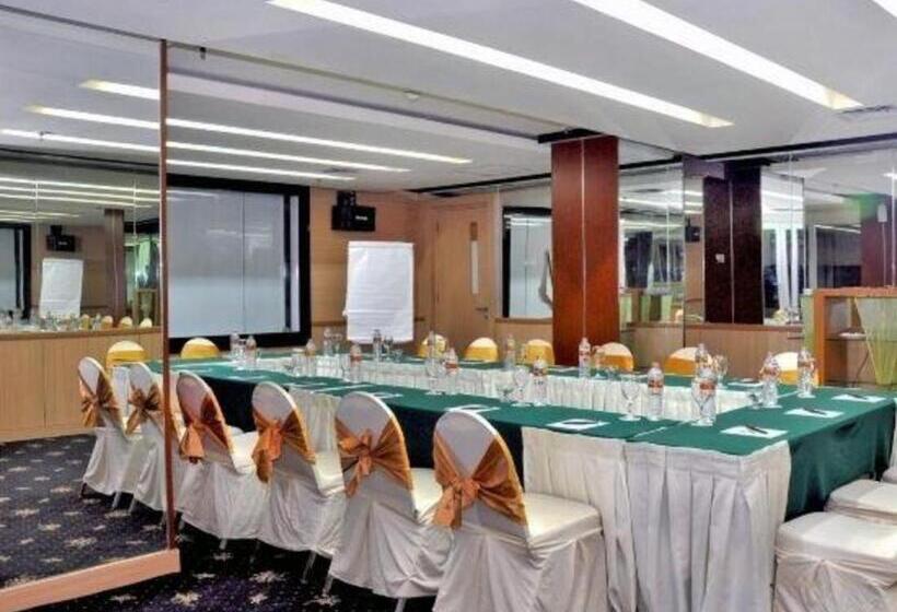 酒店 Horison Ultima Makassar