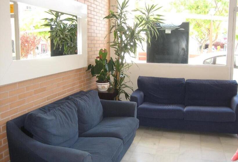 酒店 Hostal Madruga