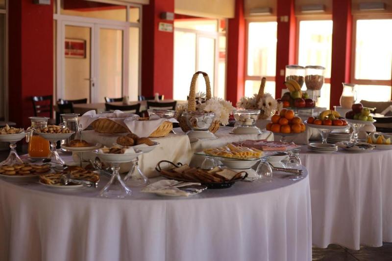 ホテル Howard Johnson By Wyndham Rosario De La Frontera