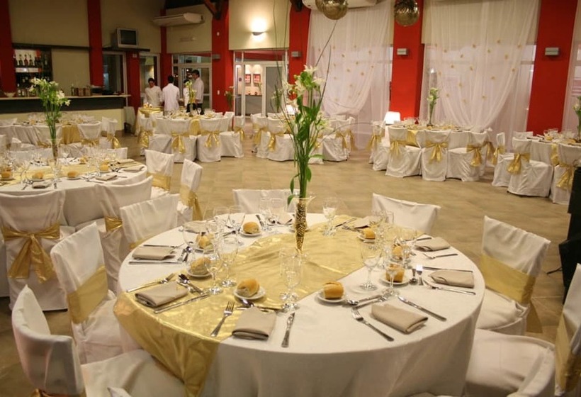 Отель Howard Johnson By Wyndham Rosario De La Frontera