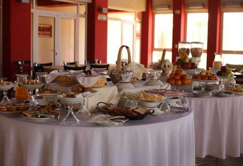 Отель Howard Johnson By Wyndham Rosario De La Frontera