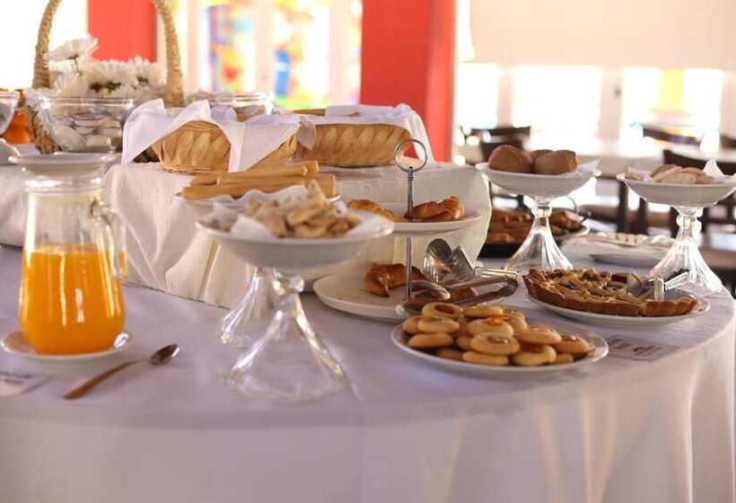 Отель Howard Johnson By Wyndham Rosario De La Frontera