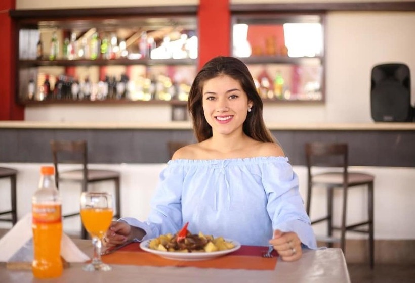 Отель Howard Johnson By Wyndham Rosario De La Frontera