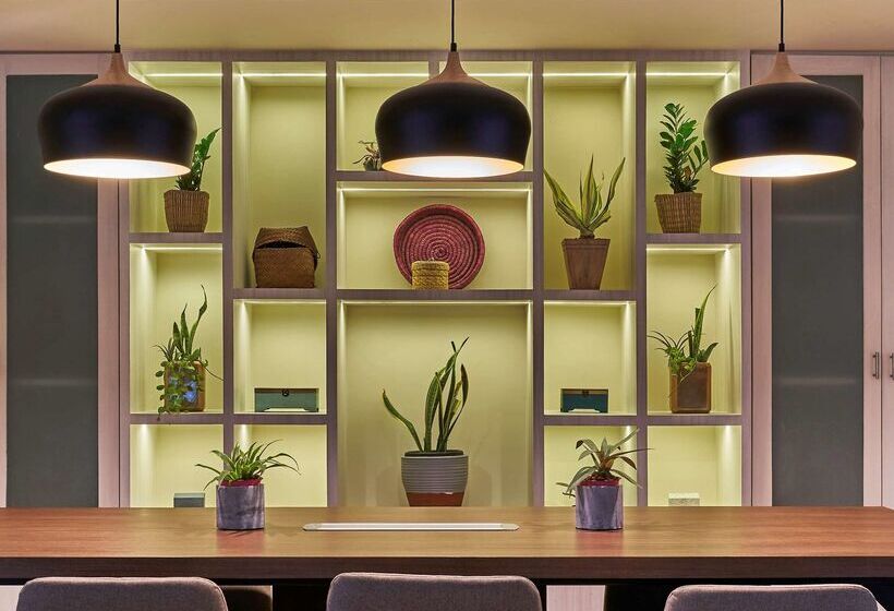 Отель Hyatt Centric Mg Road Bangalore