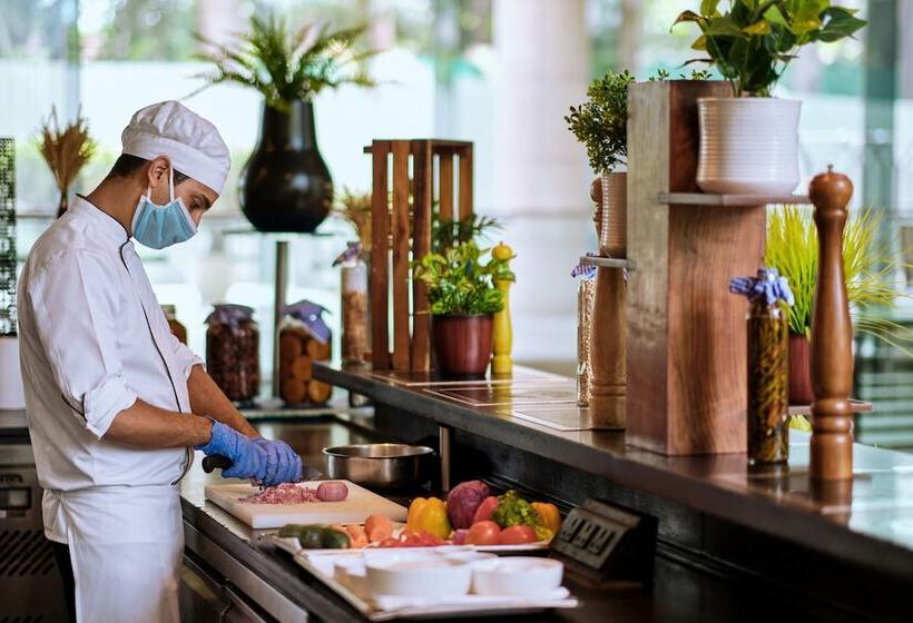 Отель Hyatt Centric Mg Road Bangalore