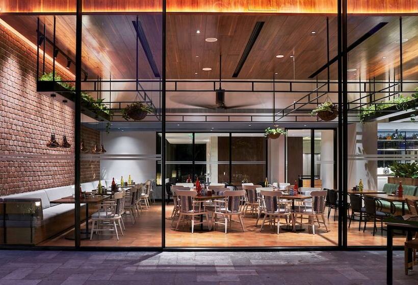 Отель Hyatt Centric Mg Road Bangalore