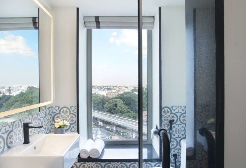 Отель Hyatt Centric Mg Road Bangalore