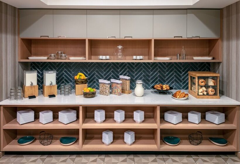 فندق Hyatt Place Fairbanks