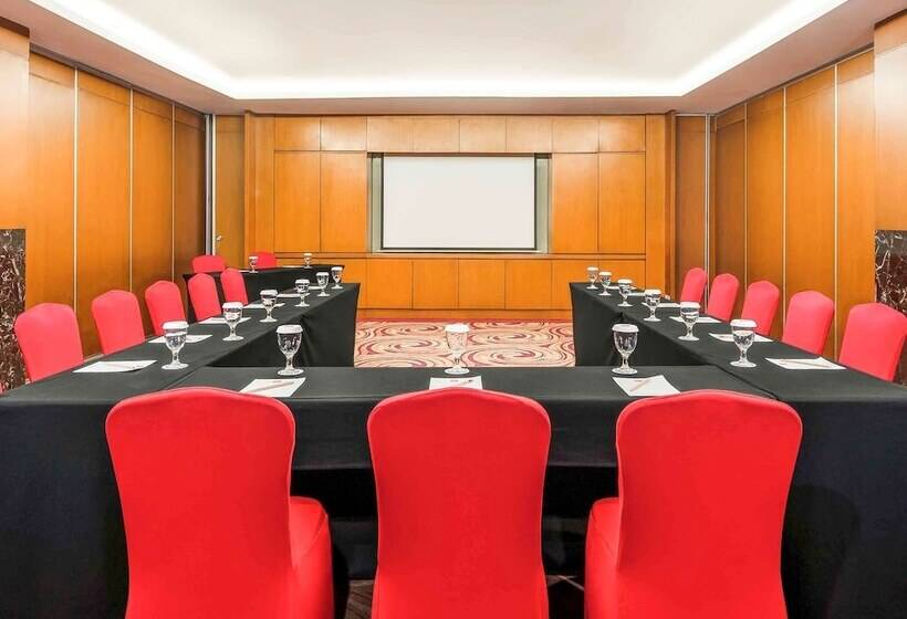 فندق Ibis Semarang Simpang Lima