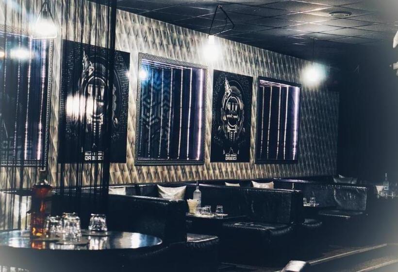 فندق Iceberg Borovets