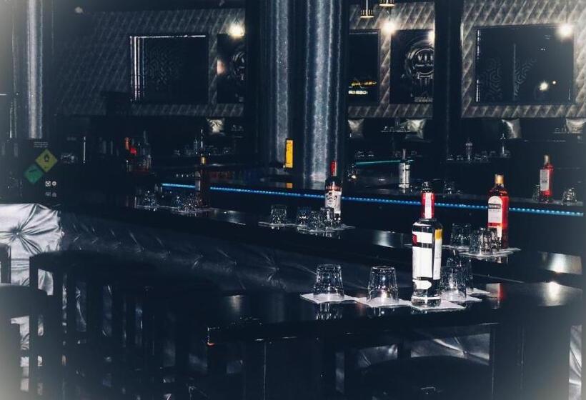 فندق Iceberg Borovets