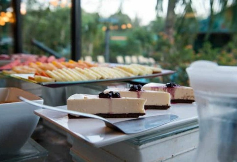 فندق Iguazu Jungle Lodge