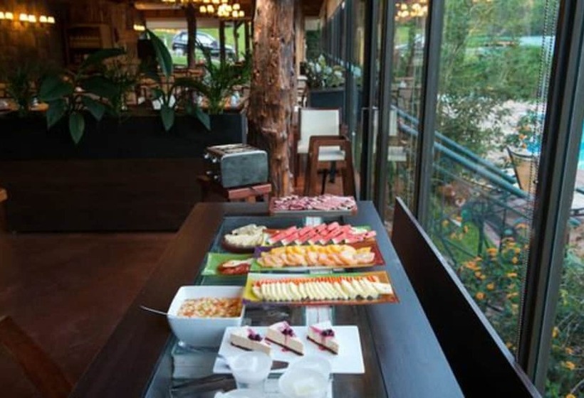 فندق Iguazu Jungle Lodge