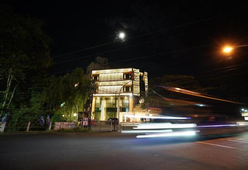 ホテル Indah Palace Solo