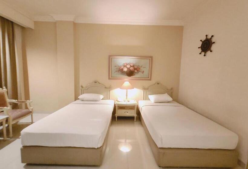 ホテル Indah Palace Solo