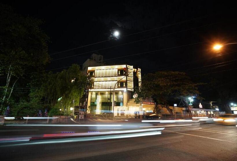 ホテル Indah Palace Solo