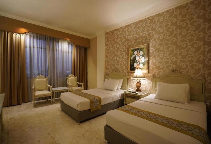 ホテル Indah Palace Solo