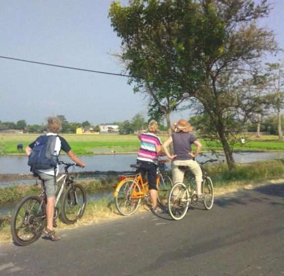 ホテル Indah Palace Solo