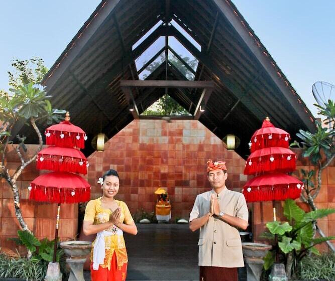 Отель Jay S Villas