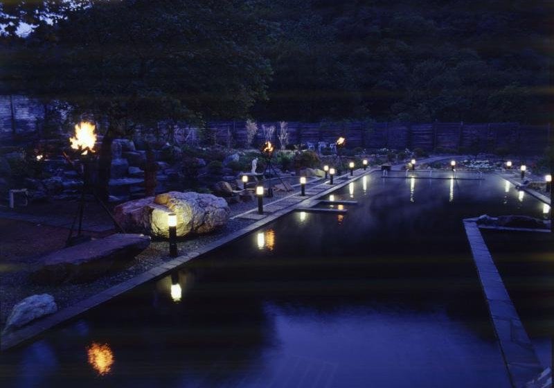 ريوكان Jozankei Grand Hotel Zuien