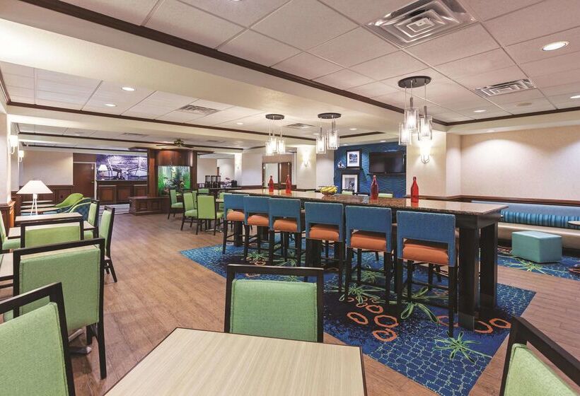 בית מלון כפרי La Quinta Inn & Suites By Wyndham Corpus Christin Padre Isl