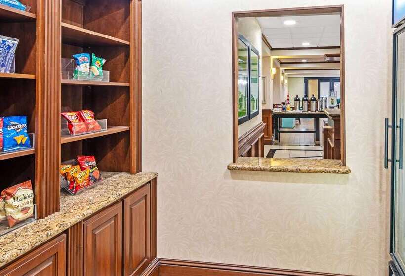 בית מלון כפרי La Quinta Inn & Suites By Wyndham Corpus Christin Padre Isl