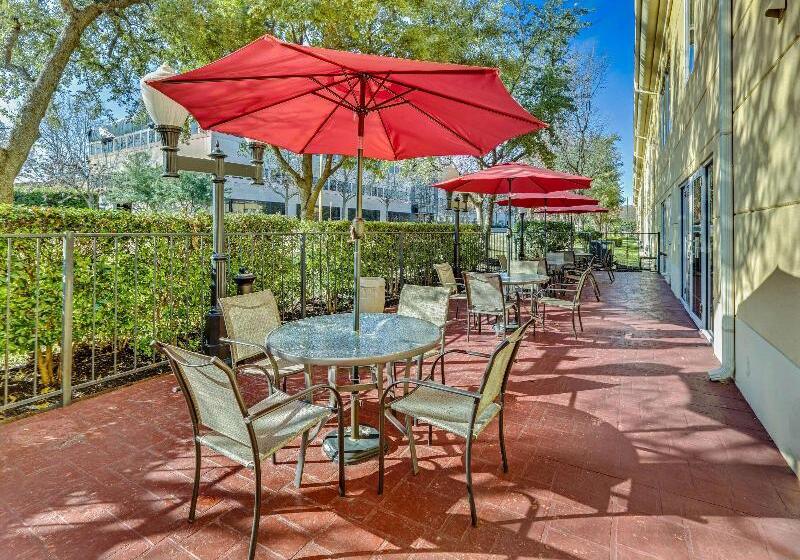 호텔 La Quinta By Wyndham Dallas   Las Colinas