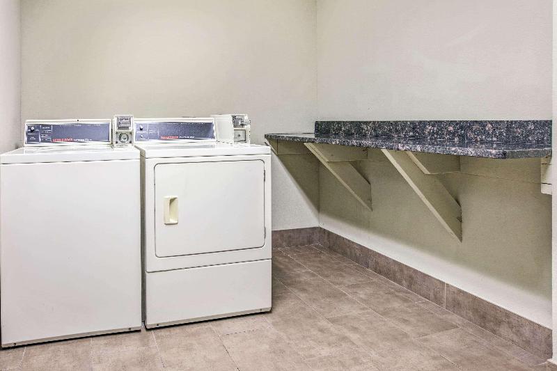 호텔 La Quinta By Wyndham Dallas   Las Colinas