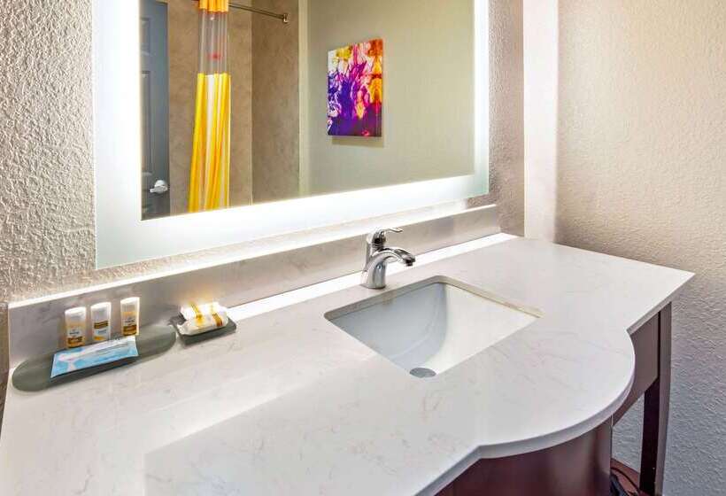 فندق La Quinta Inn & Suites By Wyndham Ft. Pierce