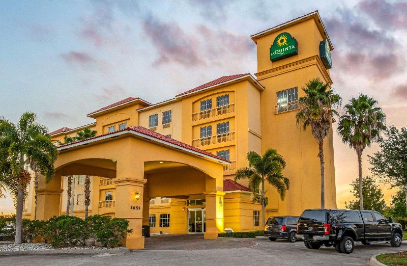 فندق La Quinta Inn & Suites By Wyndham Ft. Pierce