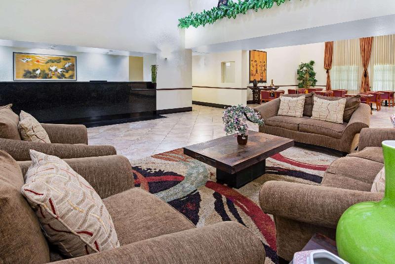 فندق La Quinta Inn & Suites By Wyndham Ft. Pierce