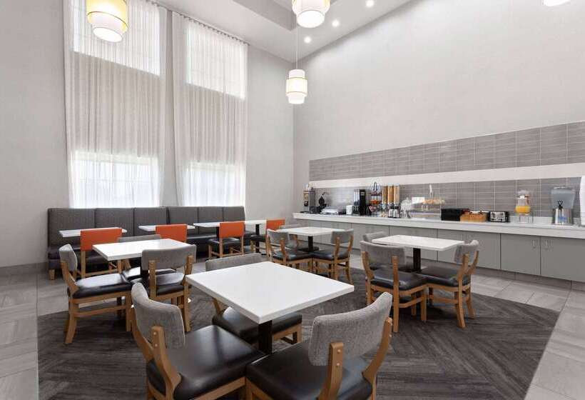 فندق La Quinta Inn & Suites By Wyndham Ft. Pierce