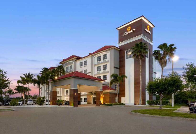 فندق La Quinta Inn & Suites By Wyndham Ft. Pierce