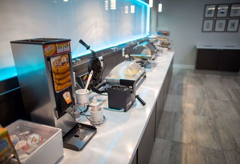 בית מלון כפרי La Quinta By Wyndham Houston East At Normandy