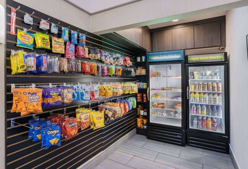 호텔 La Quinta Inn & Suites By Wyndham Norfolk