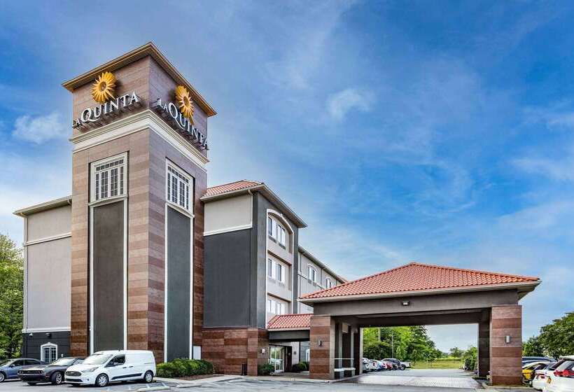酒店 La Quinta Inn & Suites By Wyndham Norfolk