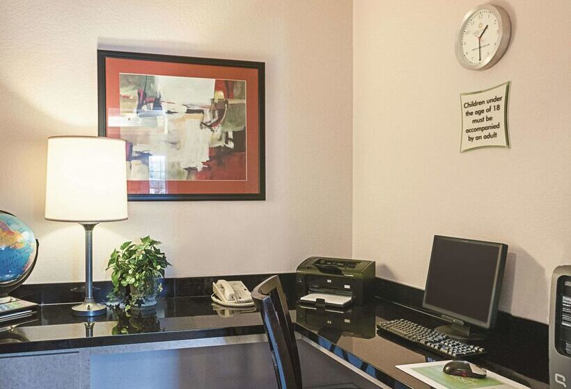 فندق La Quinta Inn & Suites By Wyndham Slidell   North Shore Area